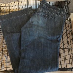 American Eagle dress jeans. (Missing main button)